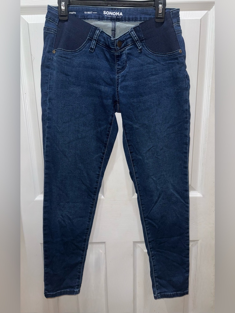 Sonoma Goods For Life maternity jeggings featuring a dark wash denim size 10